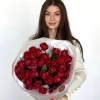 Букет из 35 пионовидных красных тюльпанов в Тюмени